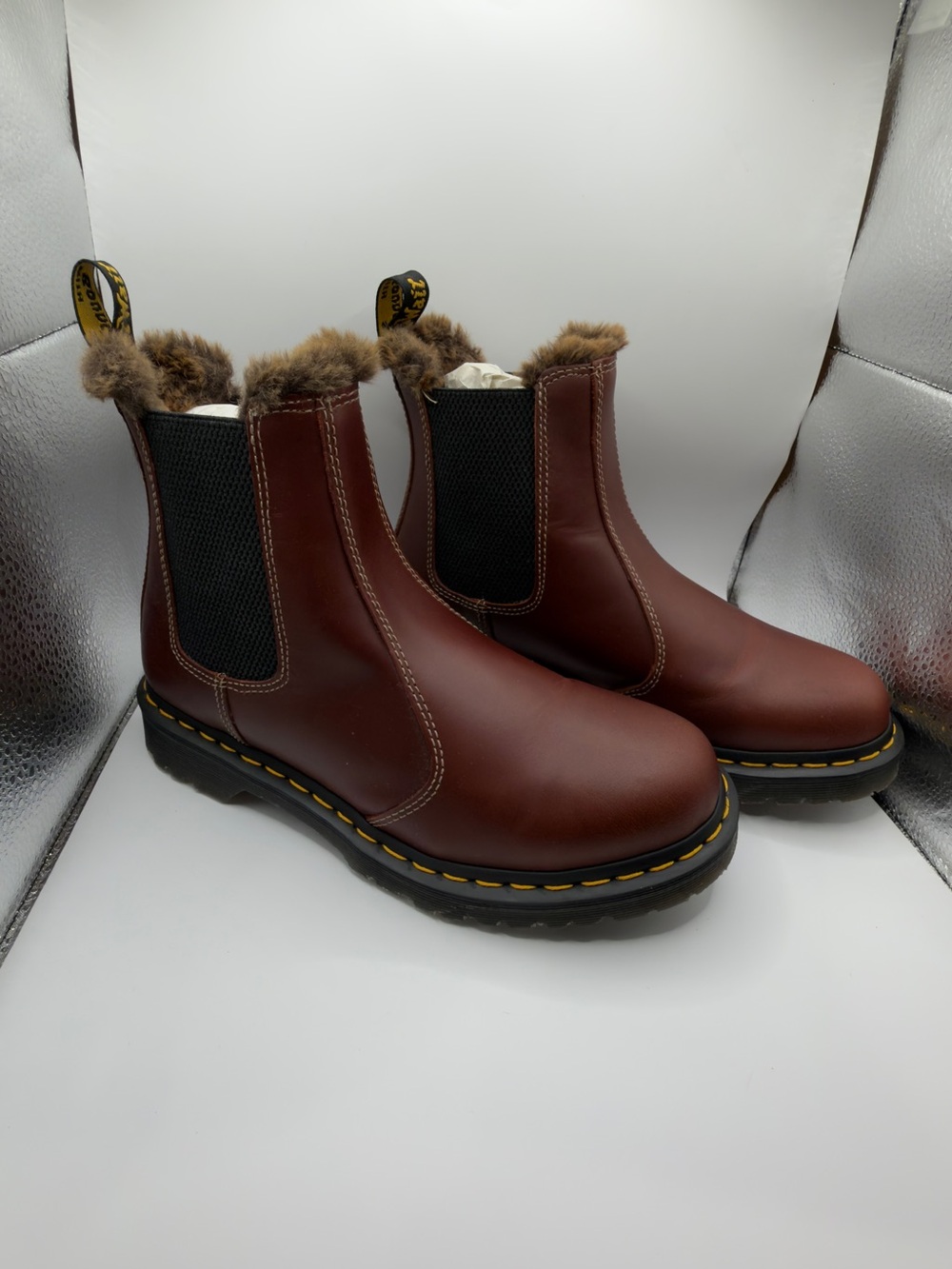 Dr. Martens 2976 Leonore Abruzzo WP Faux Fur Chelsea Boots Brown – Size 9